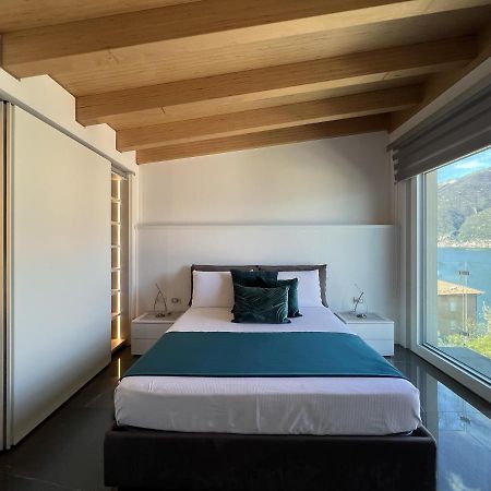 Luxury Lakefront Penthouse Lezzeno Exterior photo